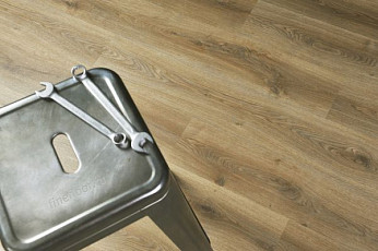 Кварцвиниловые полы FF-1300 Light FF-1336 Дуб Милпорт фото 1 | FLOORDEALER